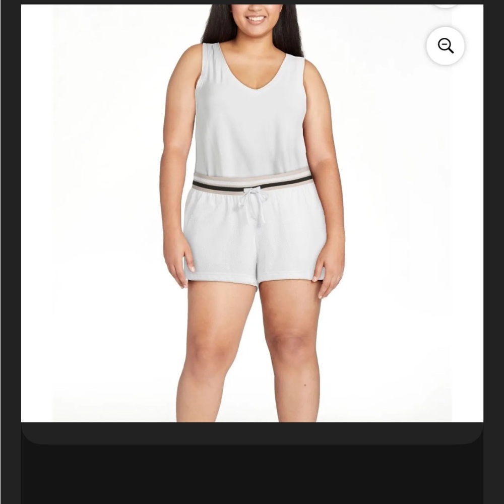 NWT 2X mesh stretchy shorts white with pockets 1361